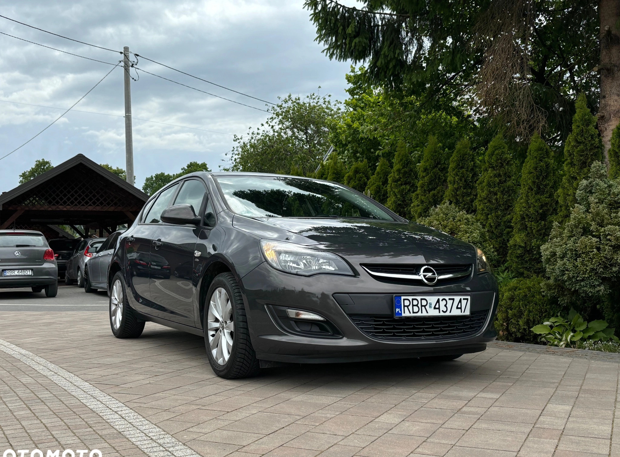 Opel Astra cena 27500 przebieg: 173500, rok produkcji 2013 z Poniatowa małe 232